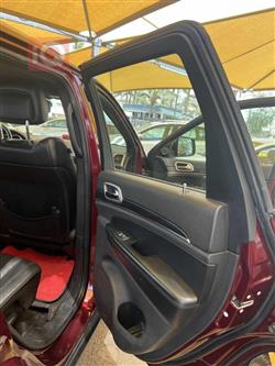 جيب جراند شيروكي